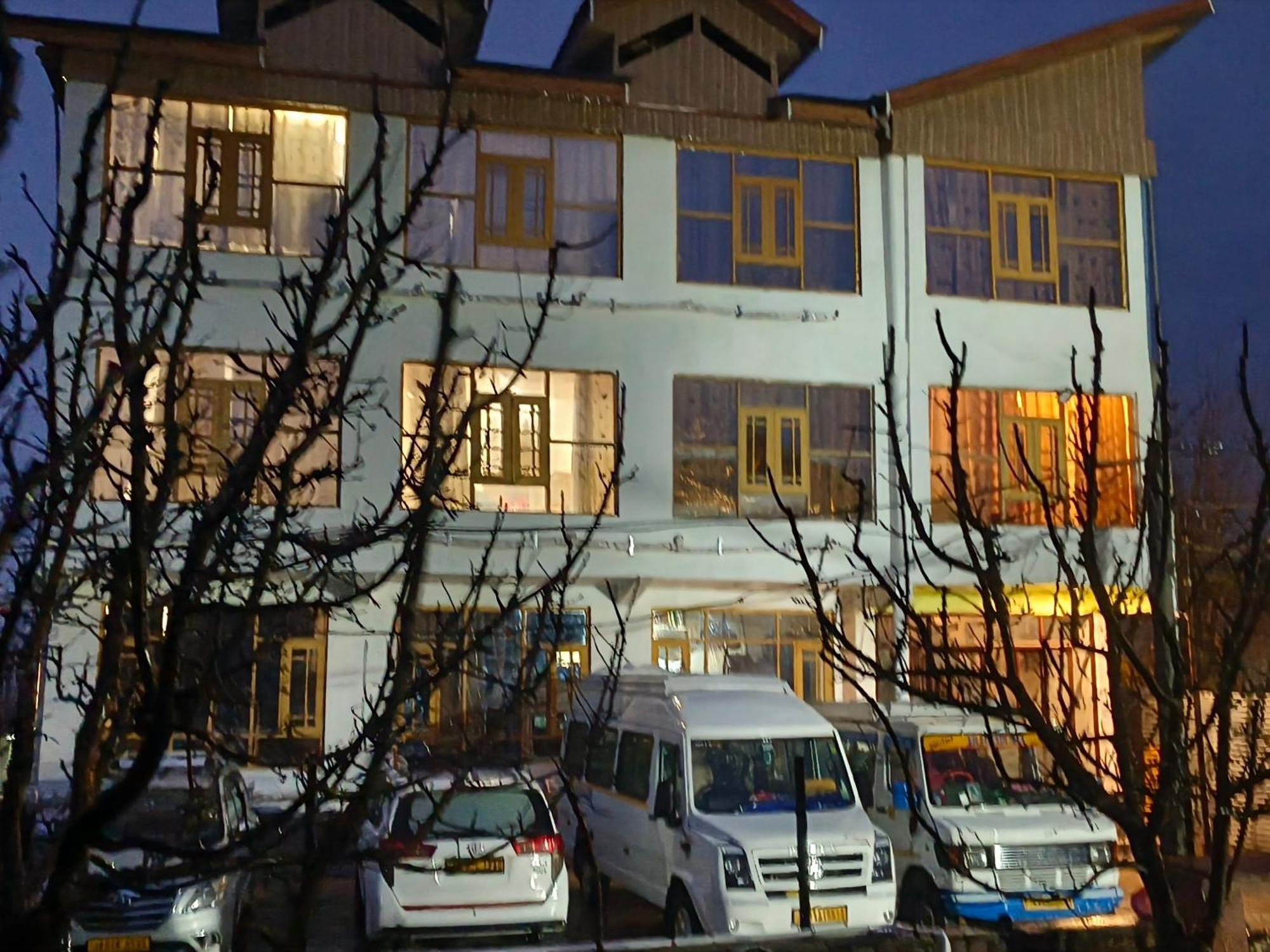 Hotel Gulmarg Residency, Kunzer 굴마르그 외부 사진
