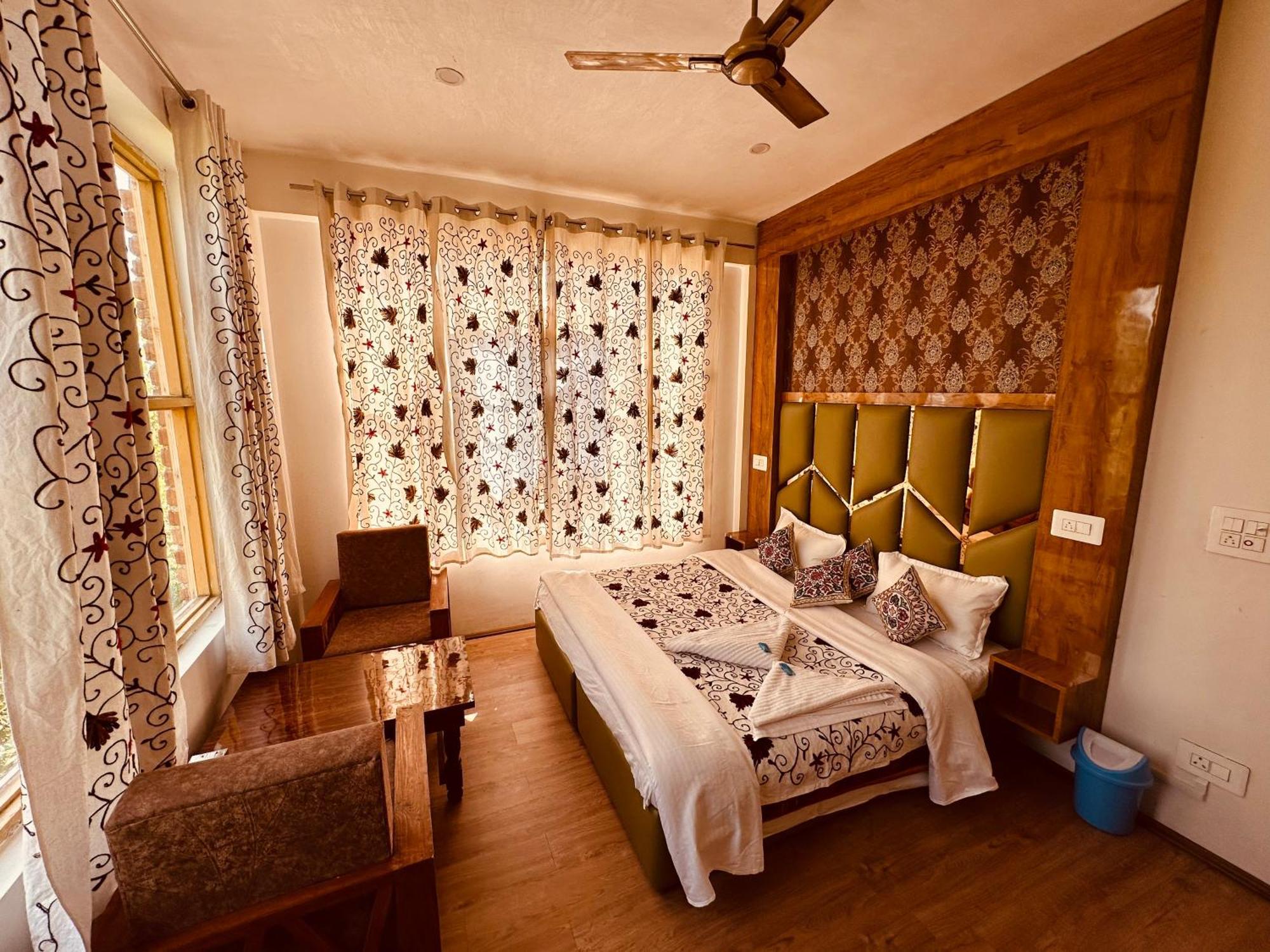 Hotel Gulmarg Residency, Kunzer 굴마르그 외부 사진