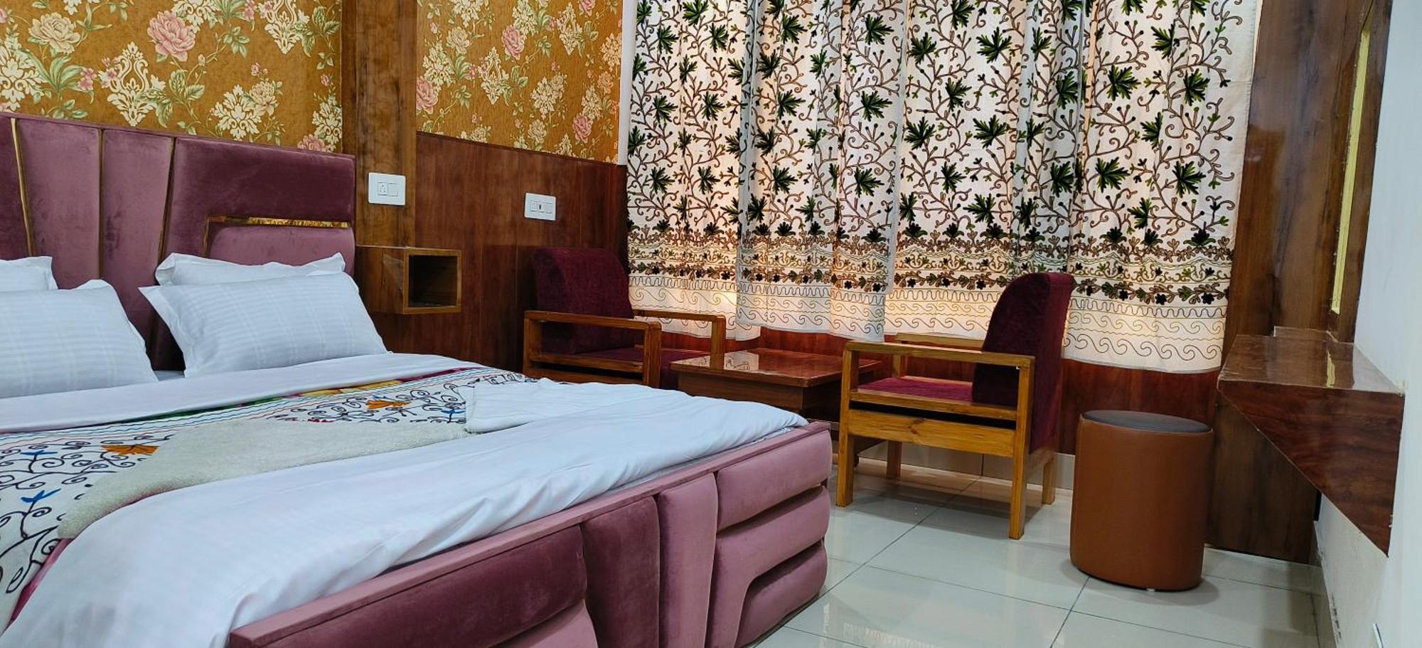 Hotel Gulmarg Residency, Kunzer 굴마르그 객실 사진
